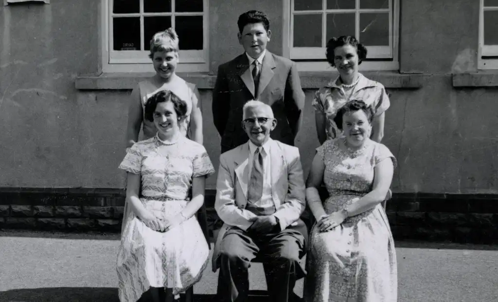 Ysgol Gynradd Gymraeg Aberdâr Teachers